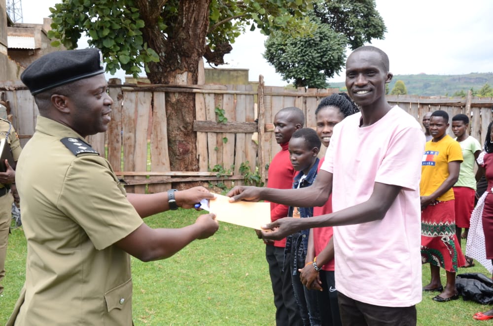 IGP Ochola offers financial boost to Commonwealth Game- bound Police athletes